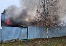 Жилой дом в Захаровском районе сгорел из-за телевизора