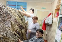 Полсотни маскировочных сетей сплели волонтеры Захаровского округа
