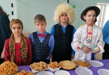 Эстафету среди учениц провели в Плахинской школе Захаровского округа