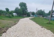 В захаровской деревне Каймань отремонтировали дорогу