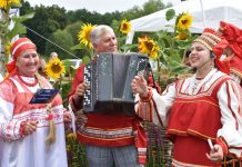 Захаровцы выступили на IХ фестивале «Рановское лето»
