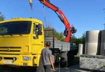 Пять шахтных колодцев строят в Захаровском округе