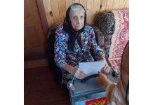 Столетняя Нина Бонова проголосовала в Захаровском округе